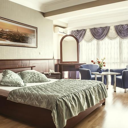 King Hotel Peje Eksteriør bilde